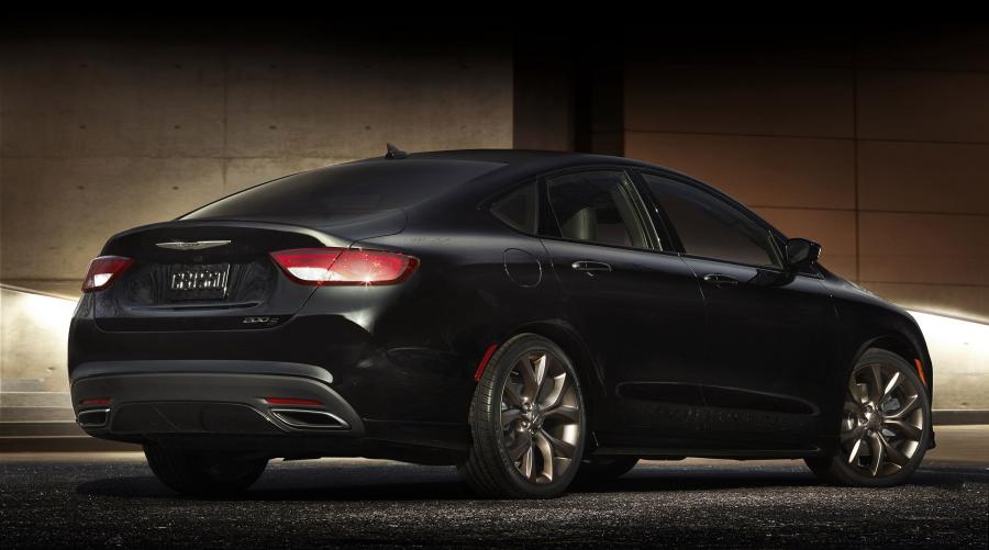  Chrysler 200S Alloy Edition 2016 года  (фото 2 из 9)